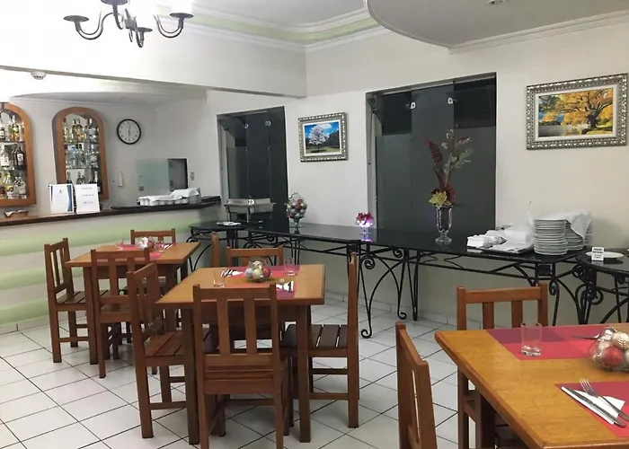 Ipê Guaru Hotel